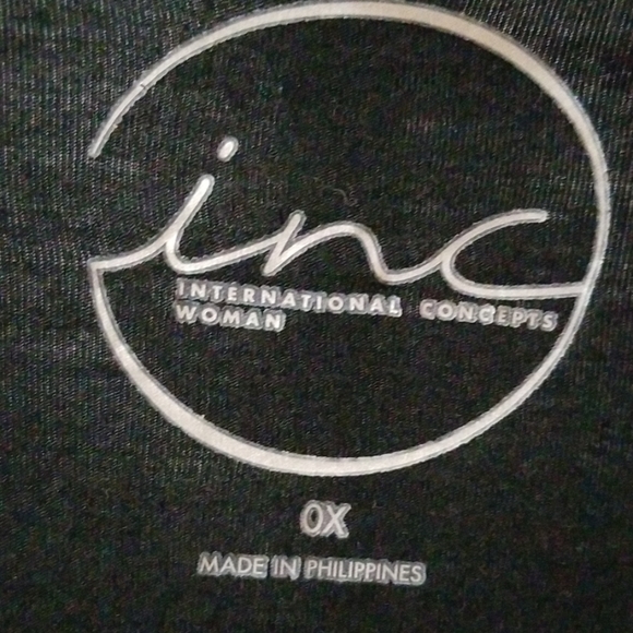 Inc Sparkly black top. Size 0 - Picture 3 of 5